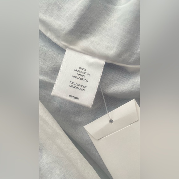 🆕 A loves a long sleeve belted maxi dress. - Picture 16 of 16